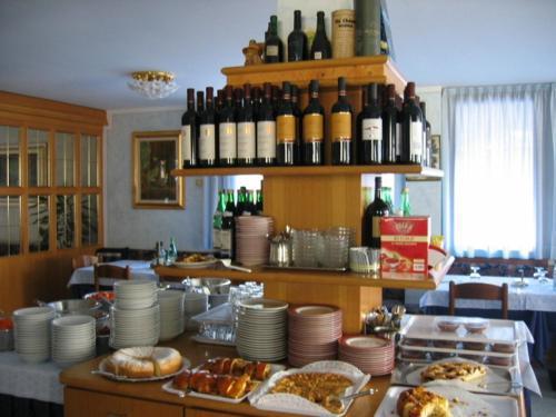 Hotel Serena Dimaro Dış mekan fotoğraf
