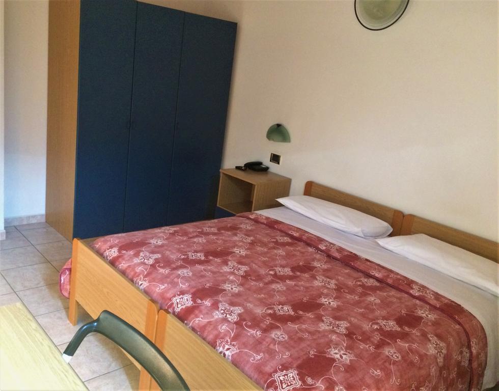 Hotel Serena Dimaro Dış mekan fotoğraf