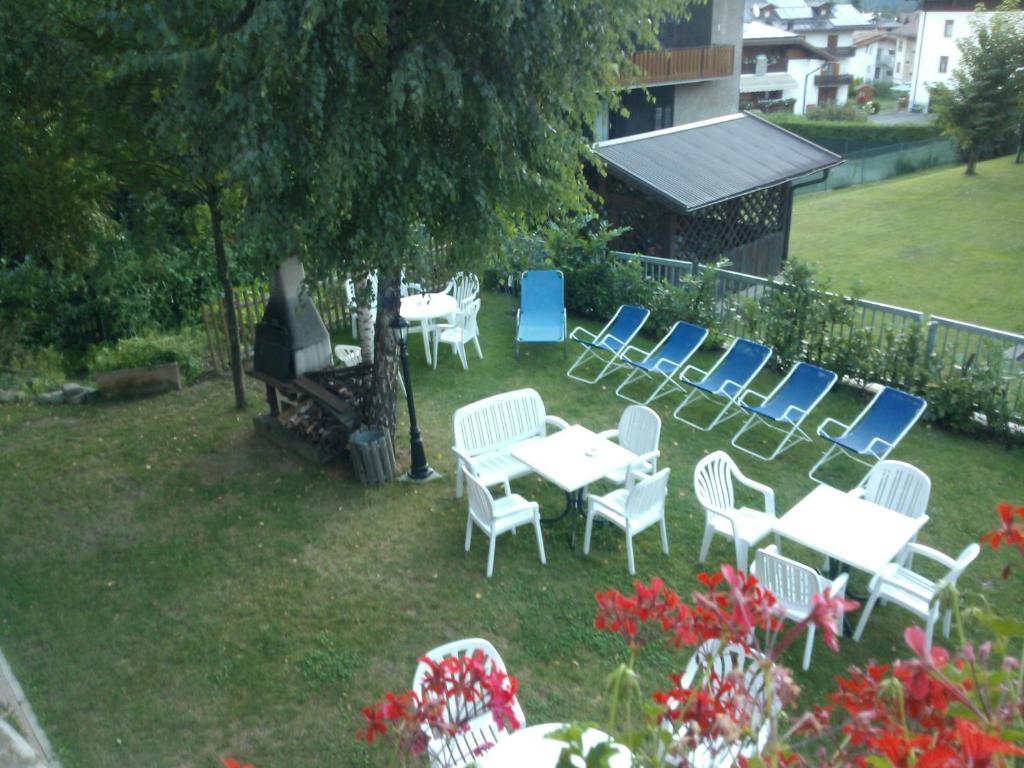 Hotel Serena Dimaro Dış mekan fotoğraf